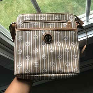 Giani Bernini crossbody back